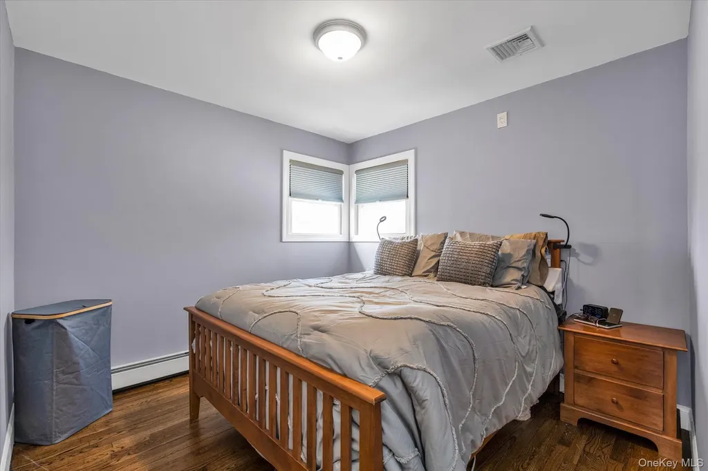 35 Lee Avenue Babylon NY 11702