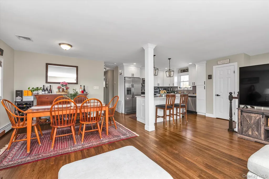 35 Lee Avenue Babylon NY 11702