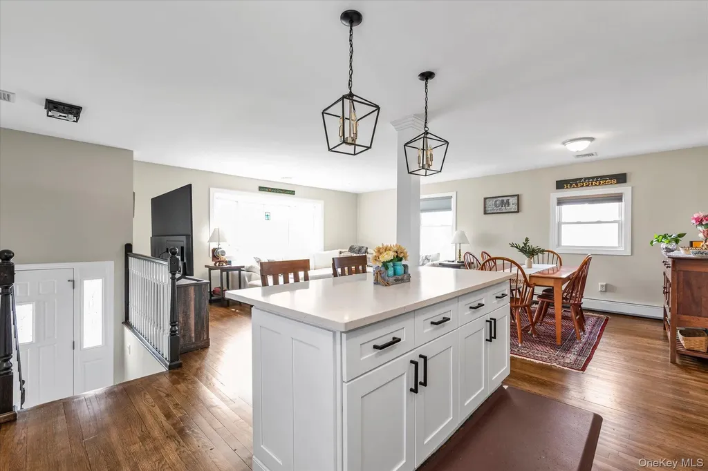 35 Lee Avenue Babylon NY 11702