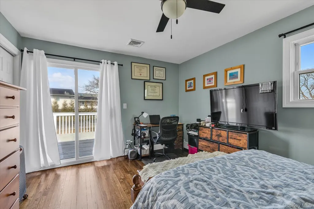 35 Lee Avenue Babylon NY 11702