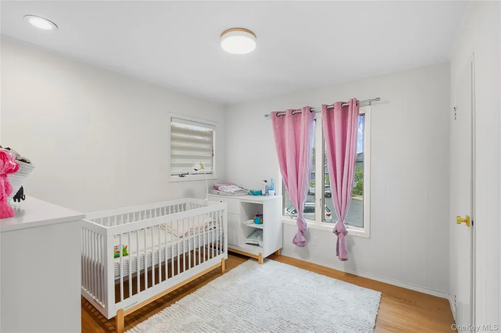 23 Geoffrey Lane Hewlett NY 11557
