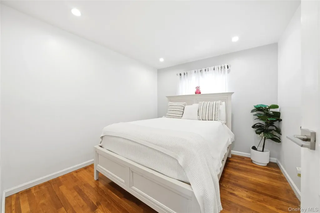38 Sutton Street Hempstead NY 11550