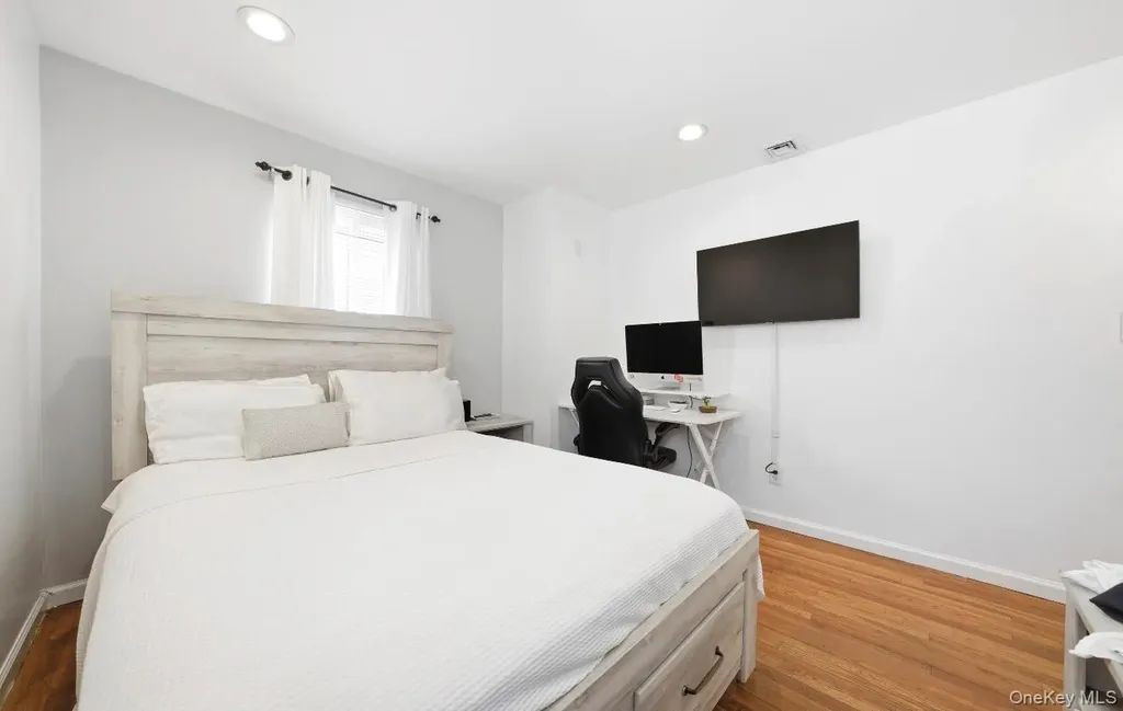 38 Sutton Street Hempstead NY 11550