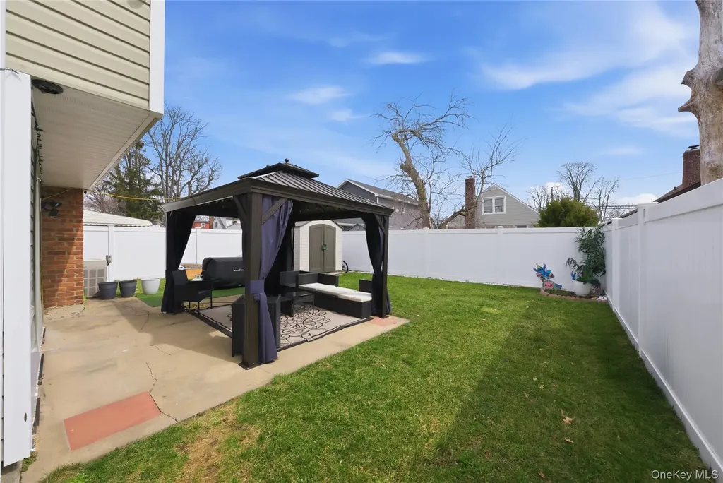 38 Sutton Street Hempstead NY 11550