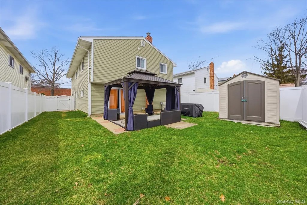 38 Sutton Street Hempstead NY 11550