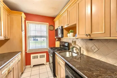 15 Fieldstone Drive Hartsdale NY 10530