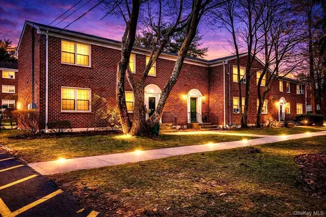 15 Fieldstone Drive Hartsdale NY 10530