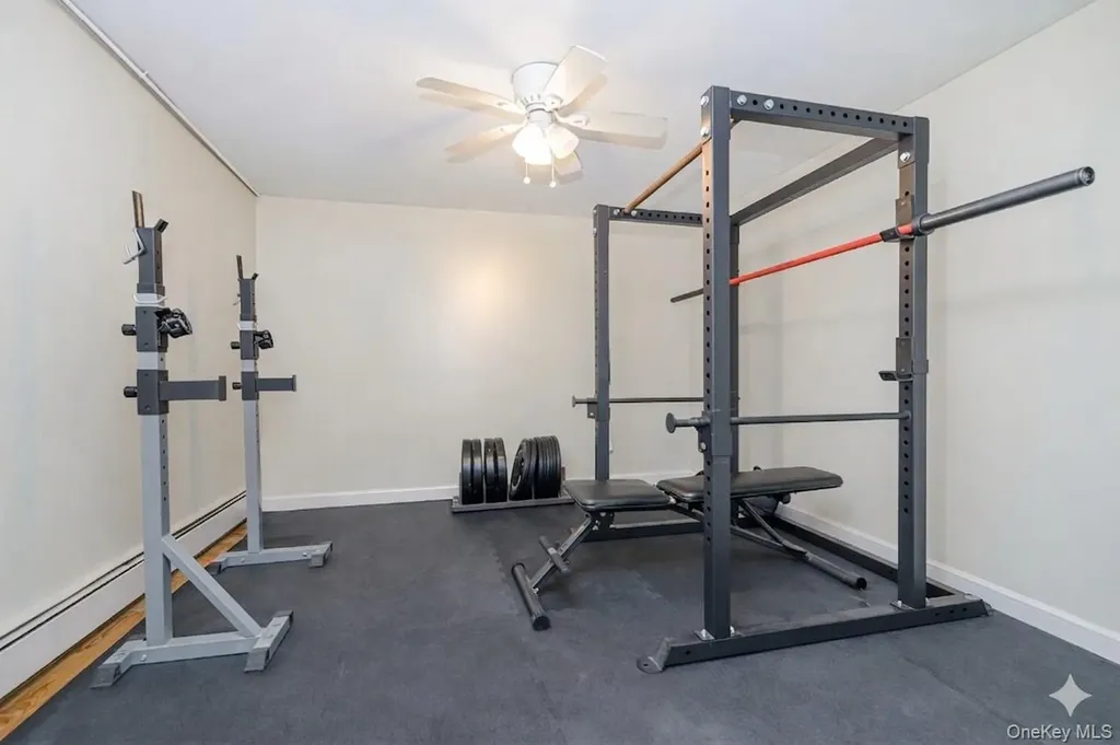 2071 E 35th Street Brooklyn NY 11234