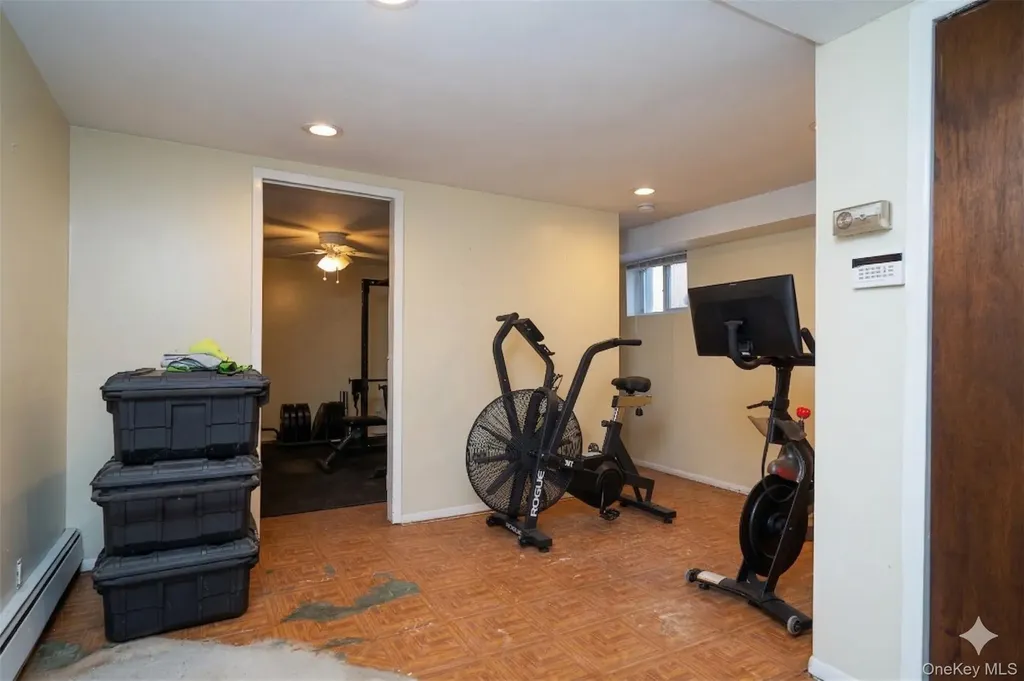 2071 E 35th Street Brooklyn NY 11234