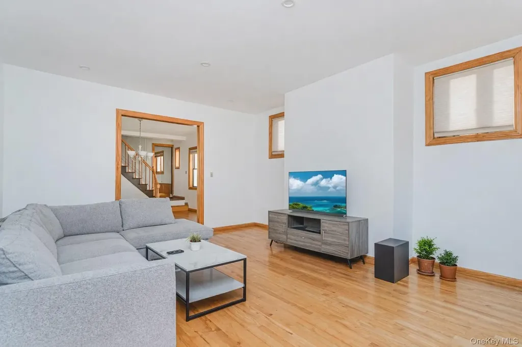 2071 E 35th Street Brooklyn NY 11234