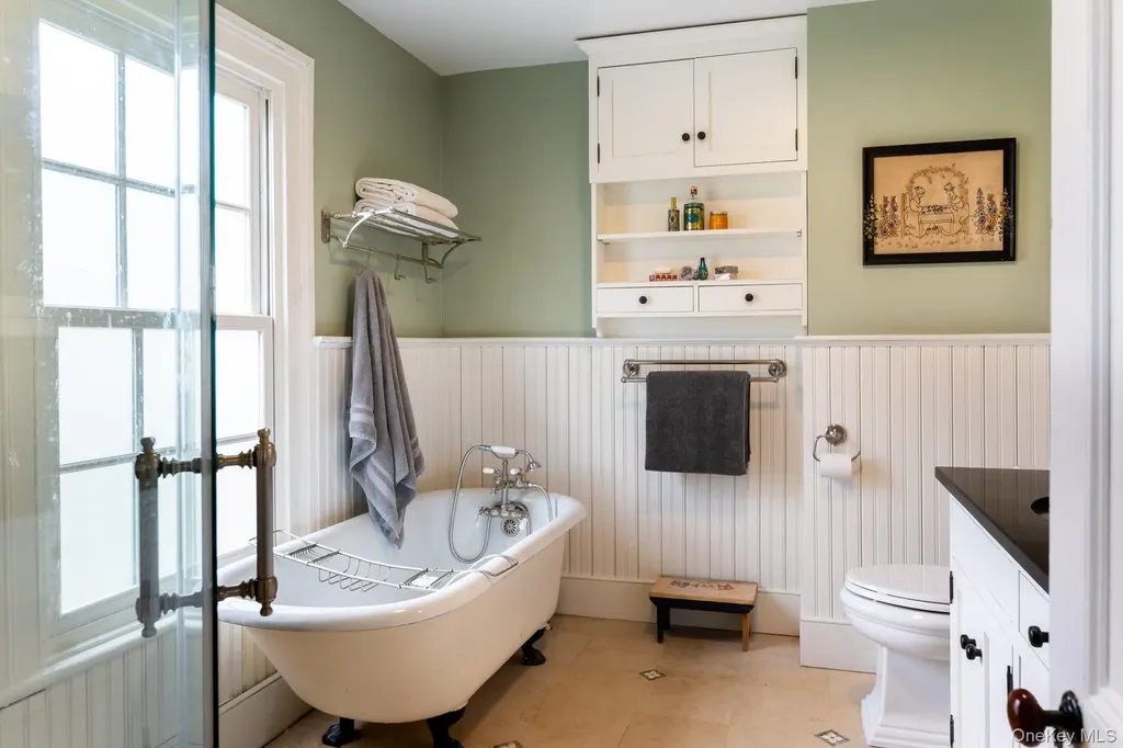 23 Clinton Avenue Nyack NY 10960