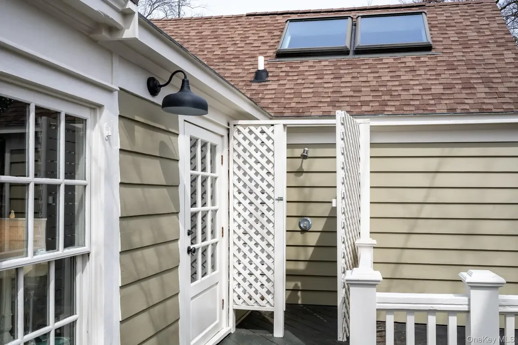 23 Clinton Avenue Nyack NY 10960