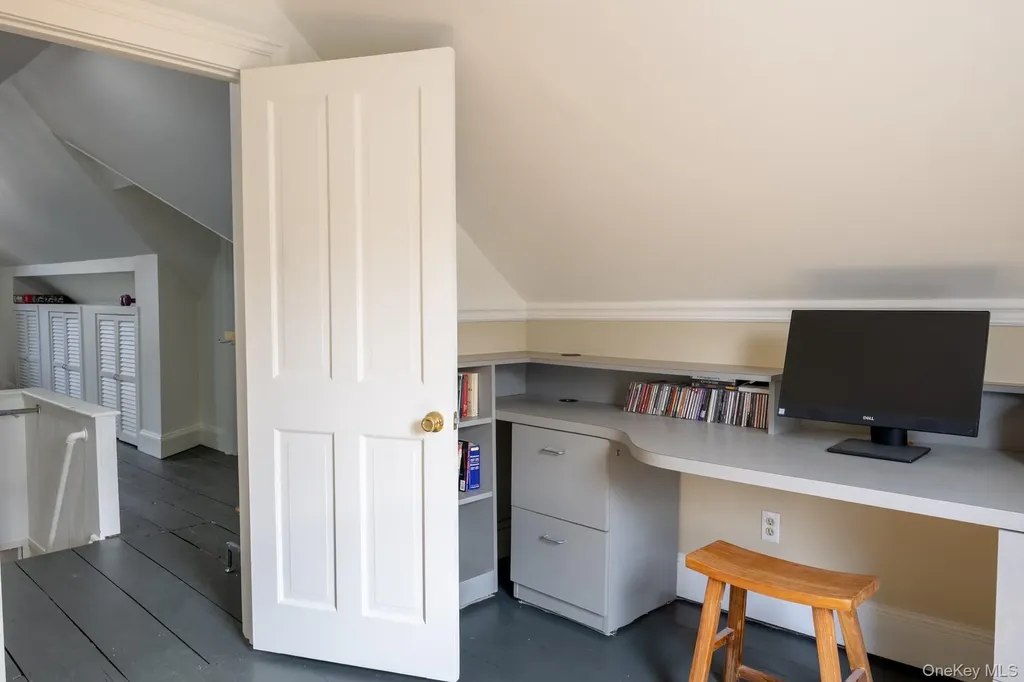 23 Clinton Avenue Nyack NY 10960