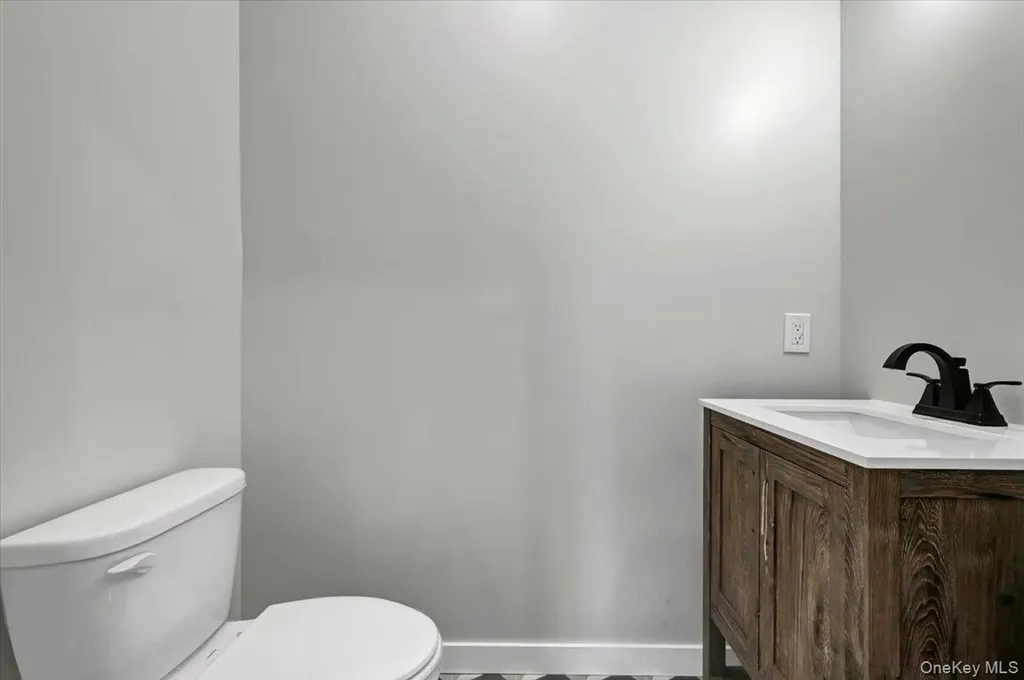 505 Iron Forge Lane New Windsor NY 12553