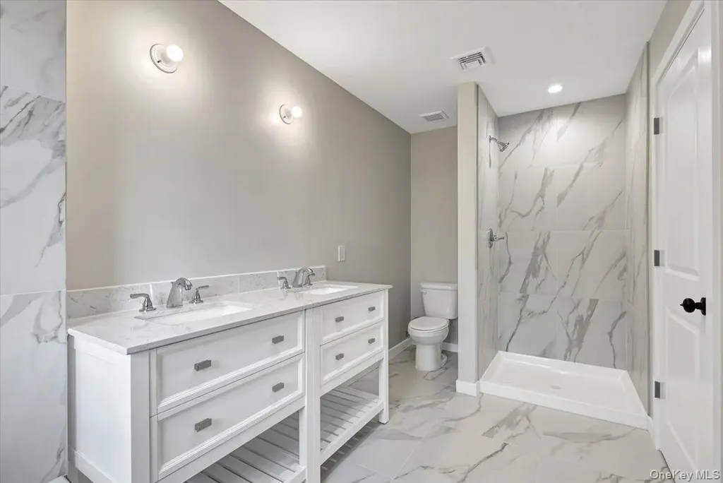 505 Iron Forge Lane New Windsor NY 12553