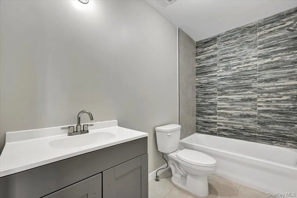 505 Iron Forge Lane New Windsor NY 12553