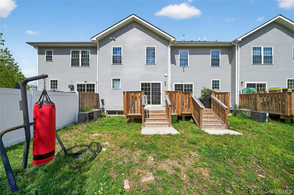 505 Iron Forge Lane New Windsor NY 12553