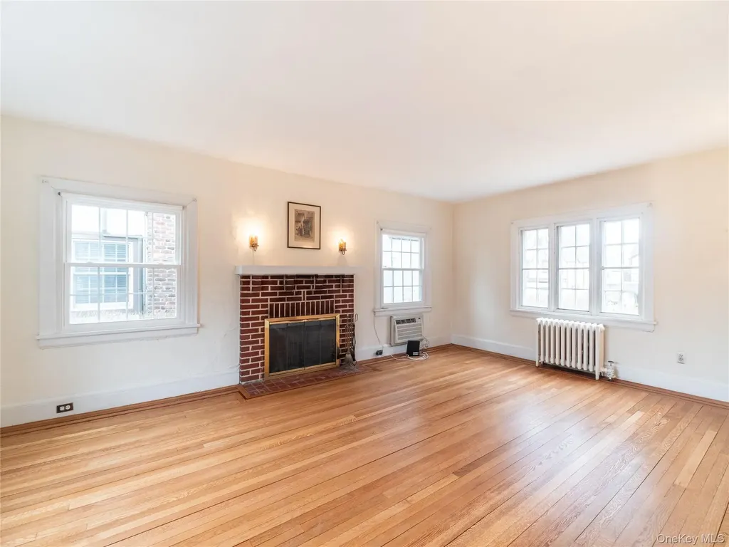 60 Parkway E Mount Vernon NY 10552