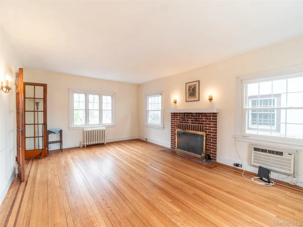 60 Parkway E Mount Vernon NY 10552