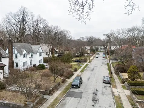60 Parkway E Mount Vernon NY 10552