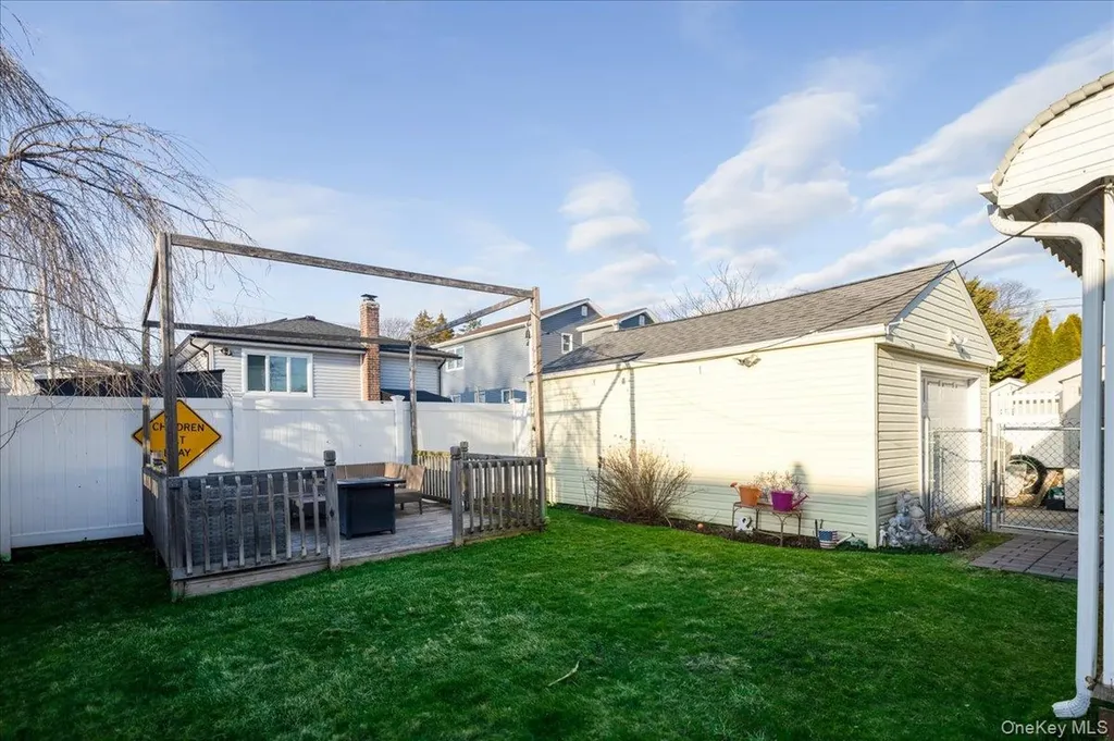 61 Cedar Street Massapequa NY 11758