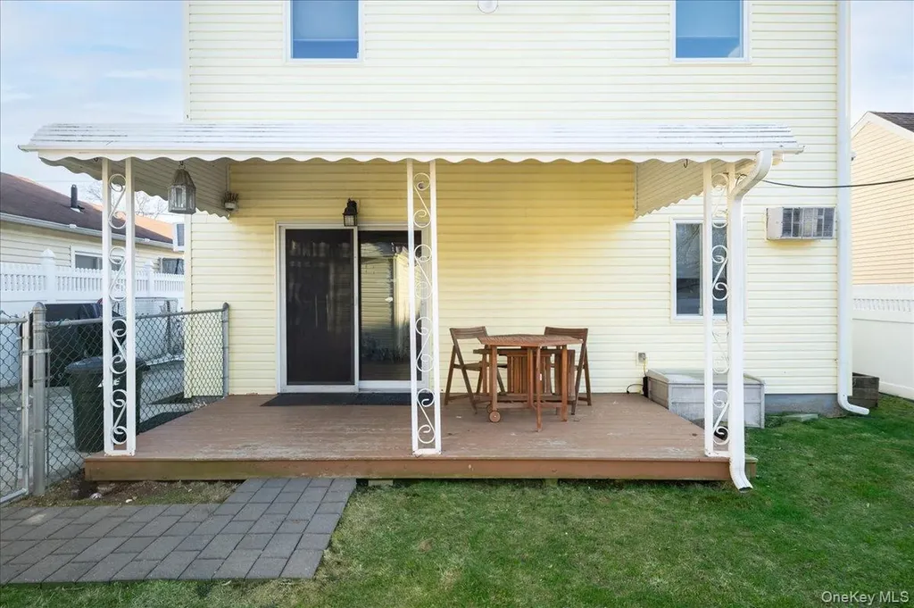61 Cedar Street Massapequa NY 11758