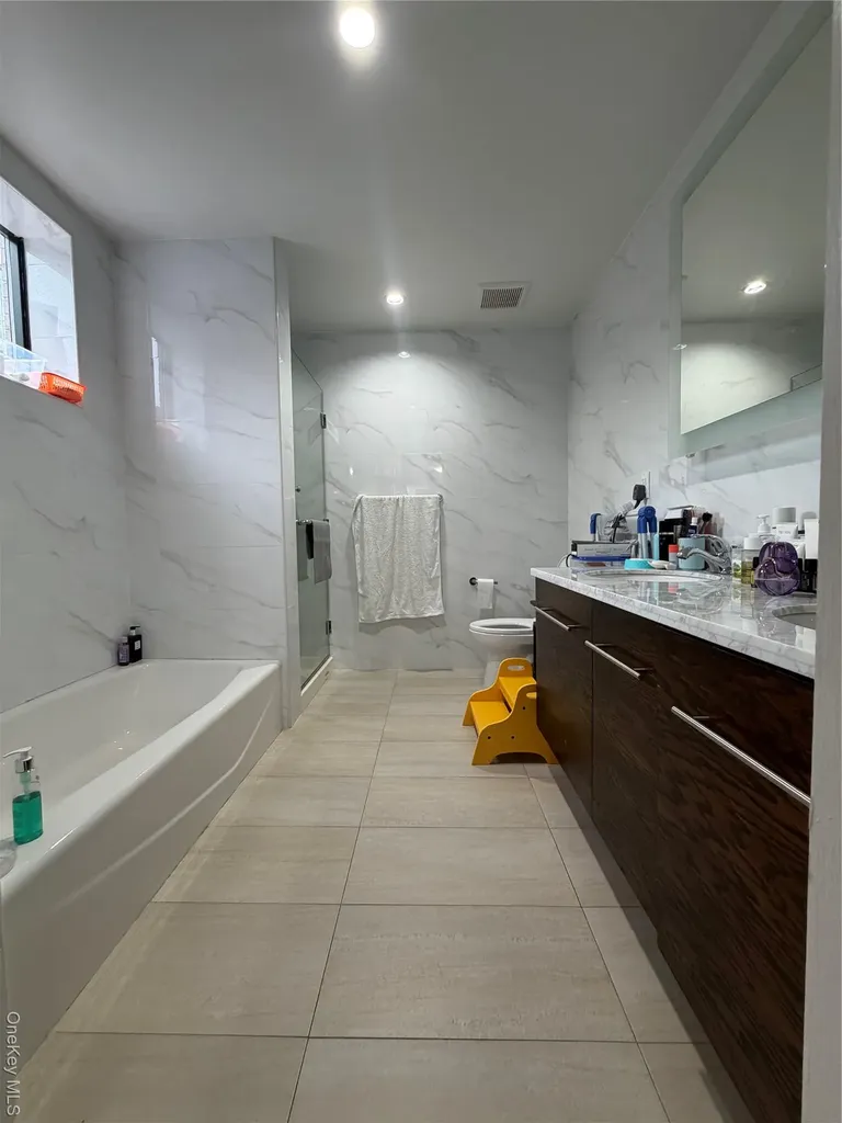 13646 41st Avenue Flushing NY 11355
