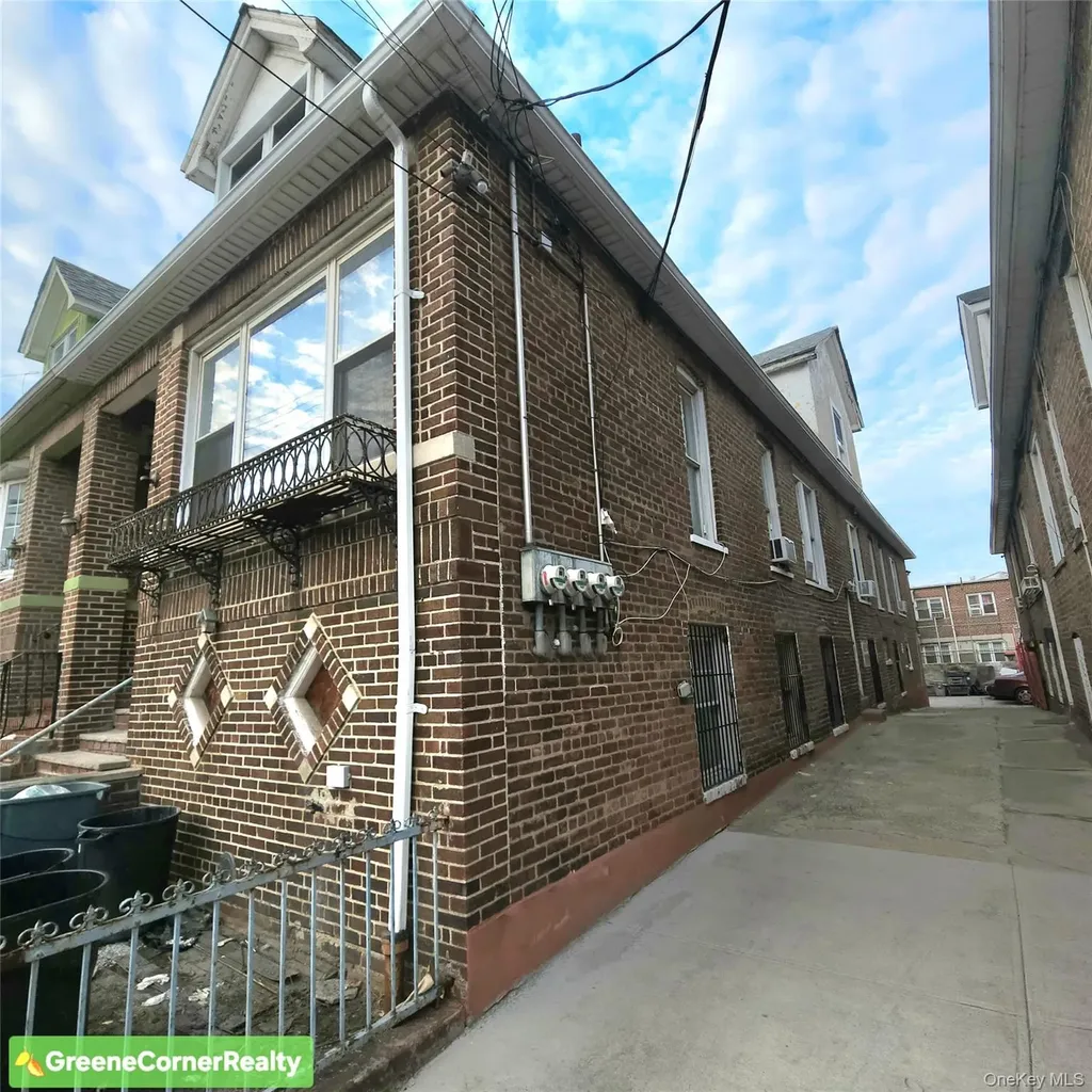 735 E 93rd Street Brooklyn NY 11236