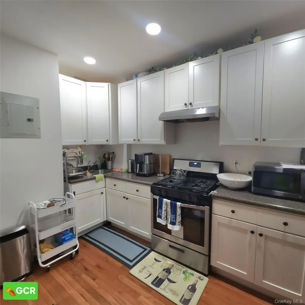 735 E 93rd Street Brooklyn NY 11236