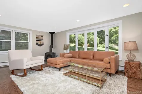 21 Campfire Road Chappaqua NY 10514