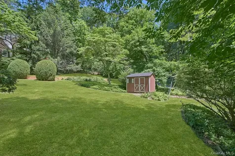 21 Campfire Road Chappaqua NY 10514
