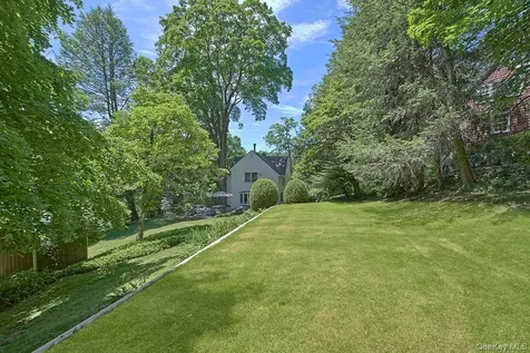 21 Campfire Road Chappaqua NY 10514
