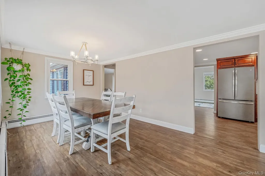 5 Valley Circle Miller Place NY 11764