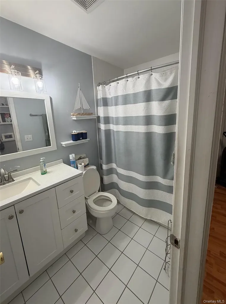 83 3rd Avenue Bay Shore NY 11706