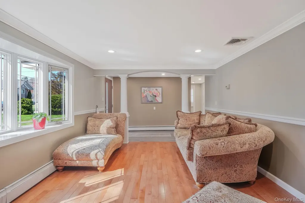 43 Hallock Avenue Smithtown NY 11787