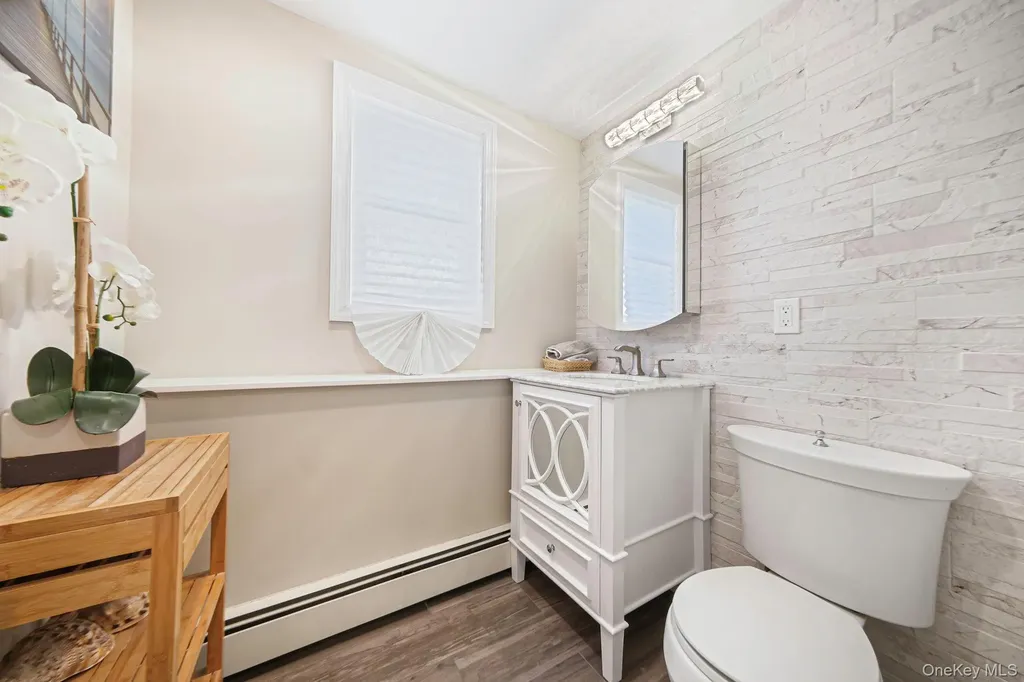 43 Hallock Avenue Smithtown NY 11787