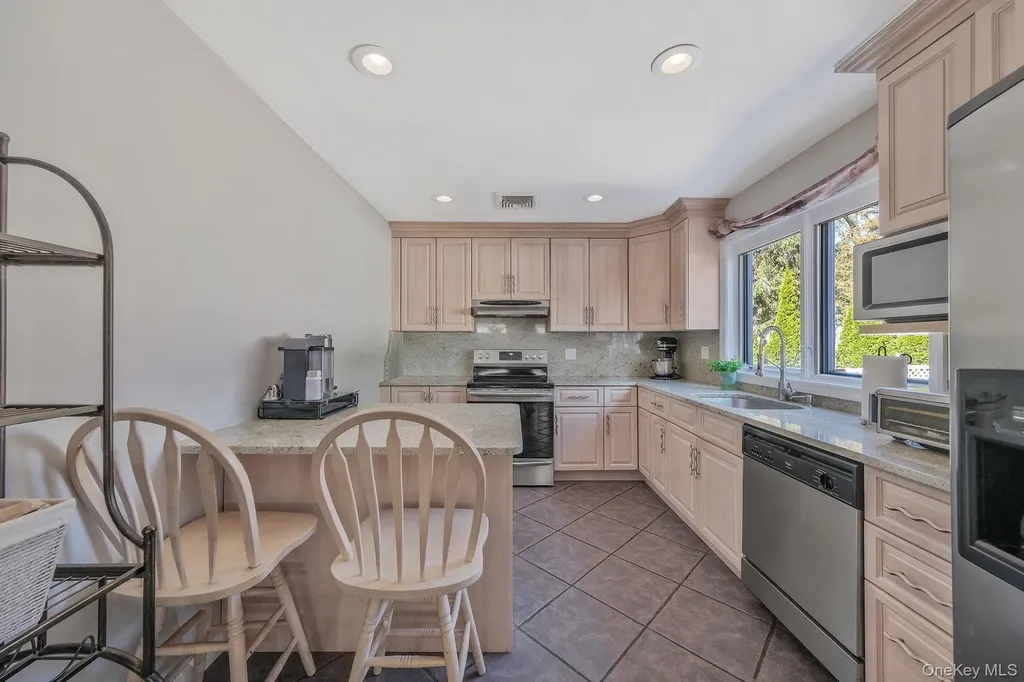 43 Hallock Avenue Smithtown NY 11787