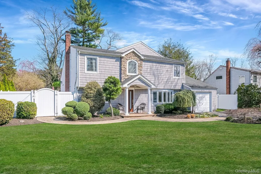 43 Hallock Avenue Smithtown NY 11787