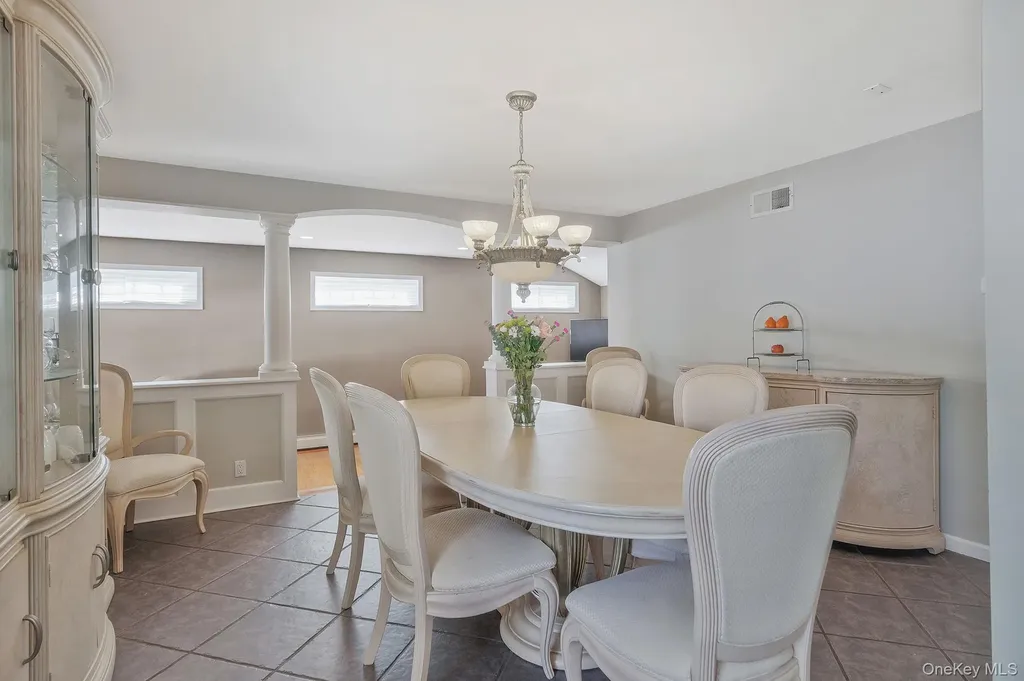 43 Hallock Avenue Smithtown NY 11787