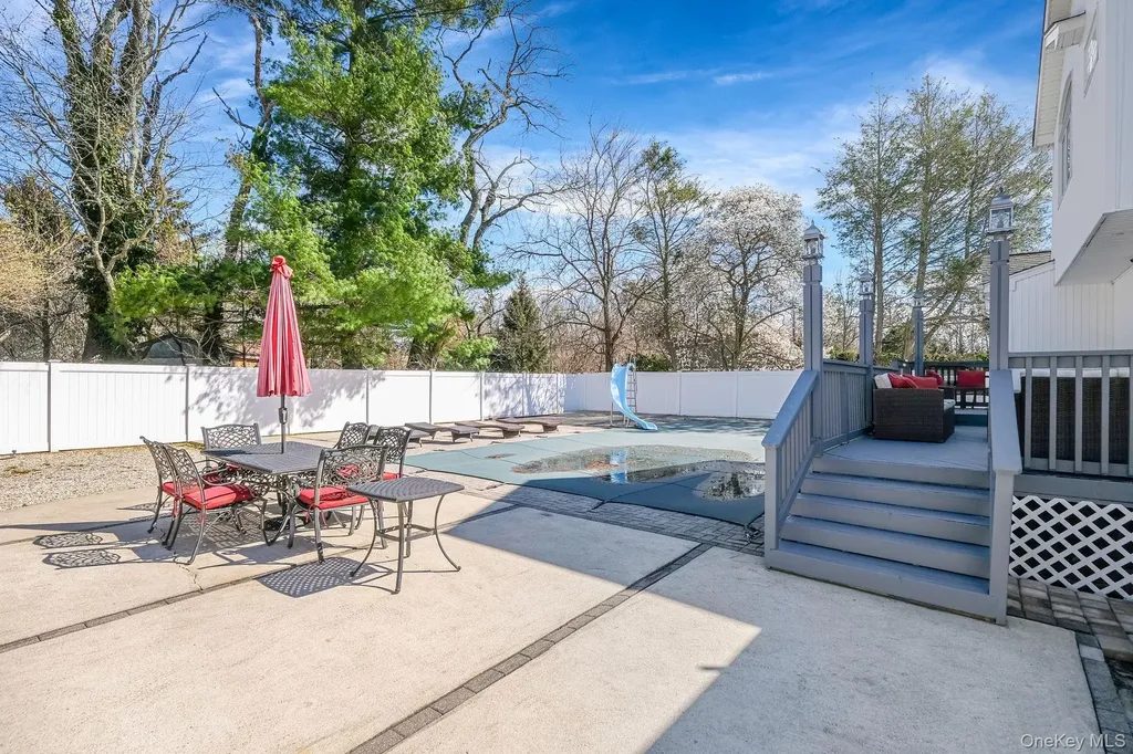 43 Hallock Avenue Smithtown NY 11787