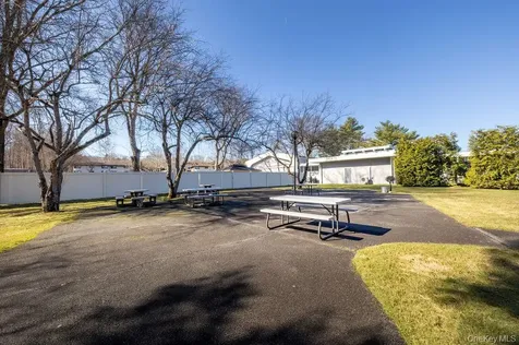 10 Regents Place Yorktown Heights NY 10598