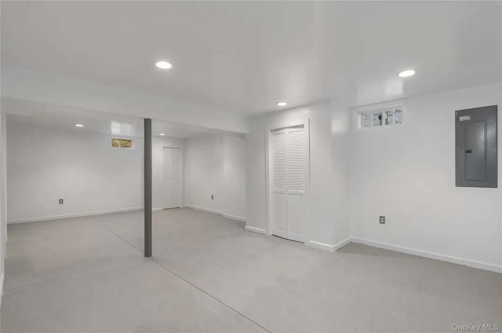 9 Ralph Brach Drive Wallkill NY 12589