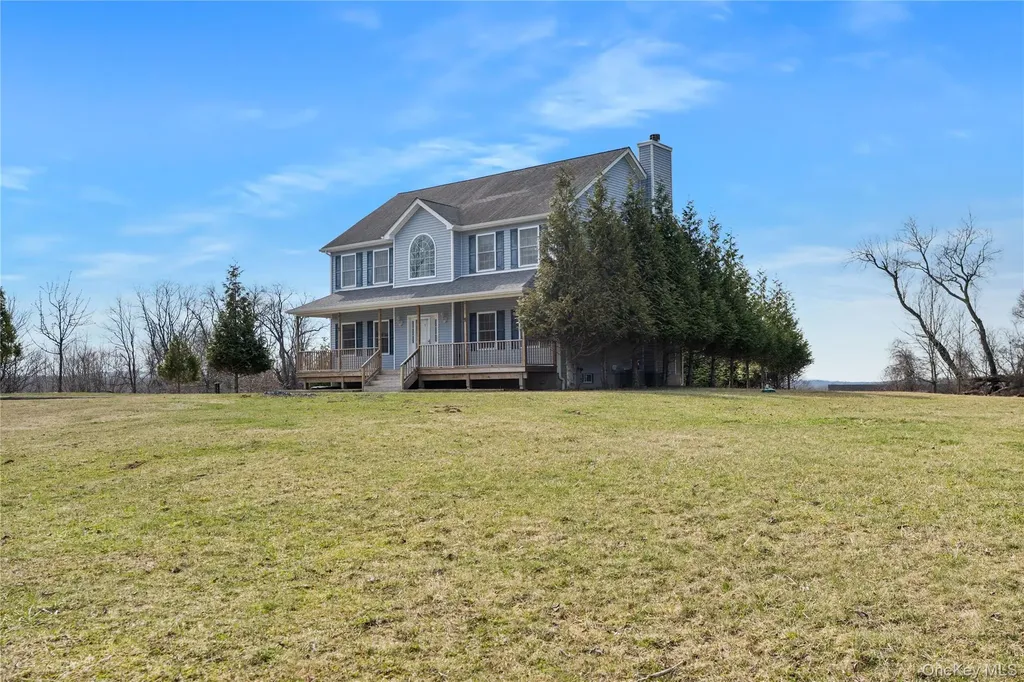 9 Ralph Brach Drive Wallkill NY 12589