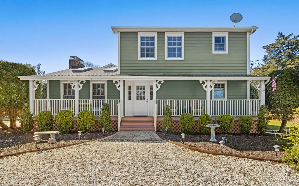 22 Peninsula Drive Sag Harbor NY 11963