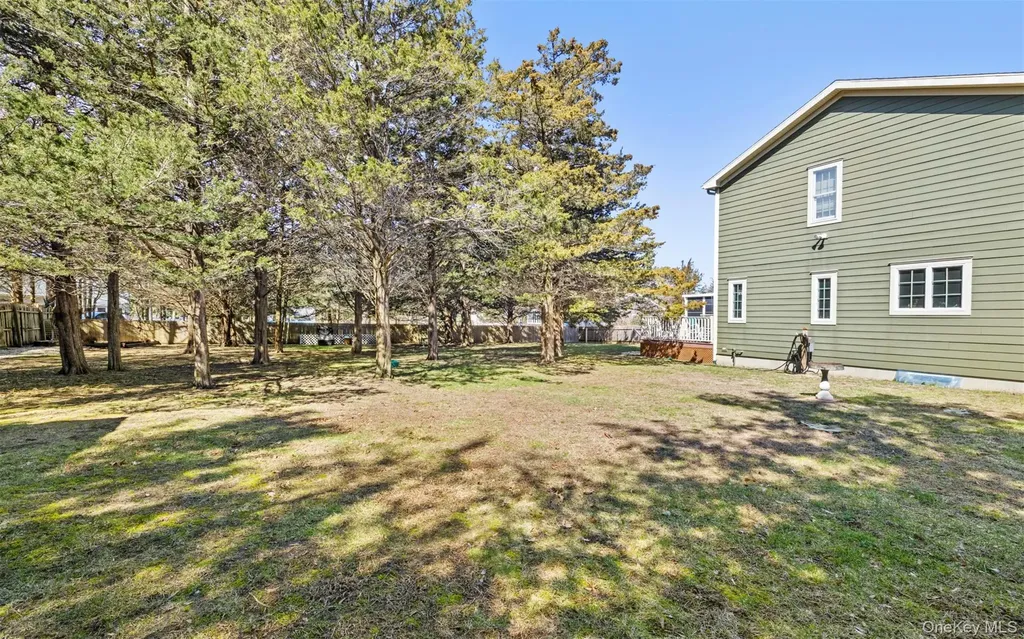22 Peninsula Drive Sag Harbor NY 11963