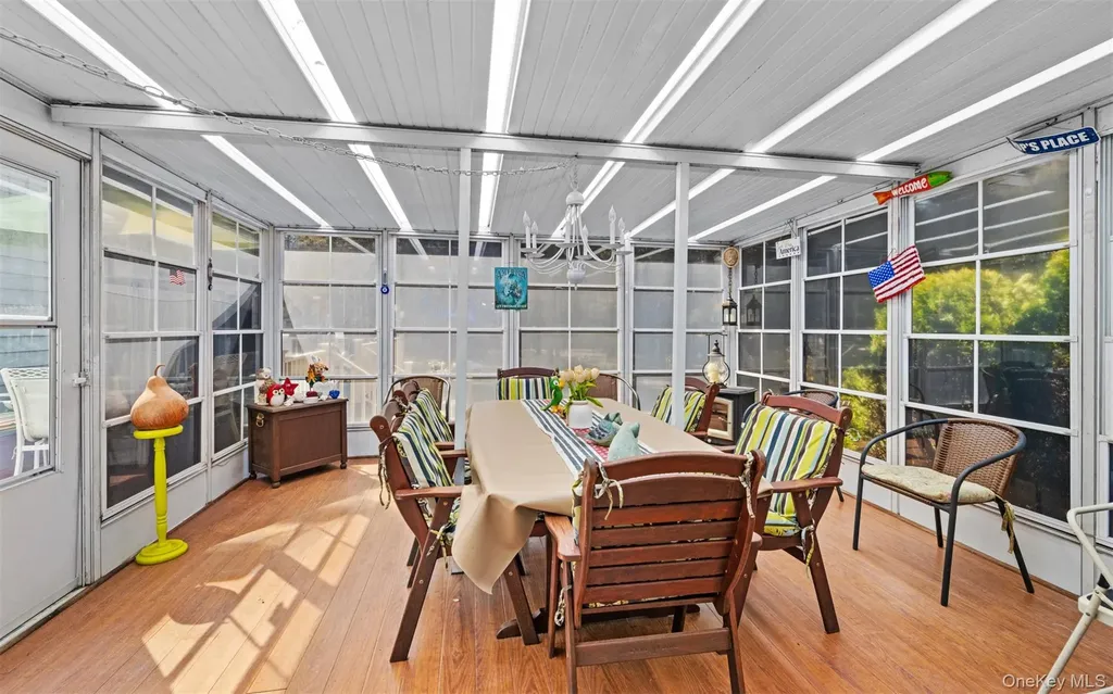 22 Peninsula Drive Sag Harbor NY 11963