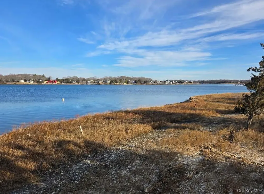 22 Peninsula Drive Sag Harbor NY 11963