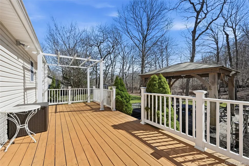 205 Great Rock Drive Wading River NY 11792