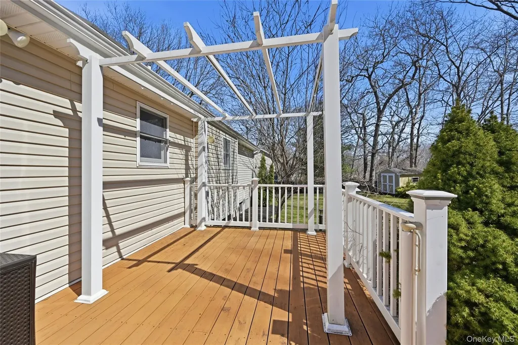 205 Great Rock Drive Wading River NY 11792
