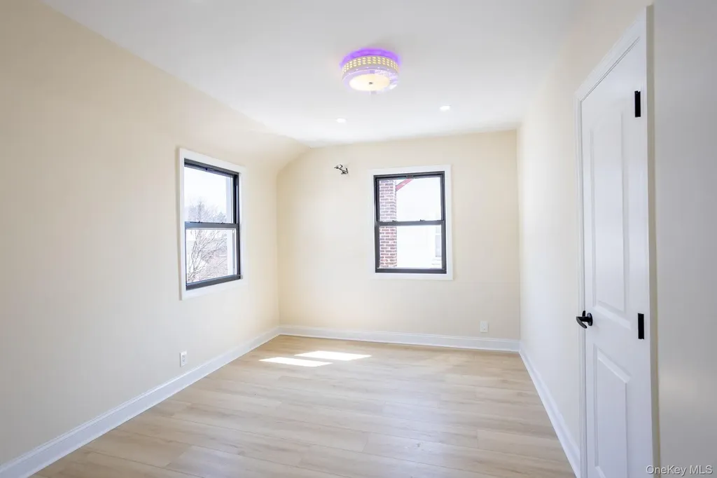65-15 183rd Street Fresh Meadows NY 11365